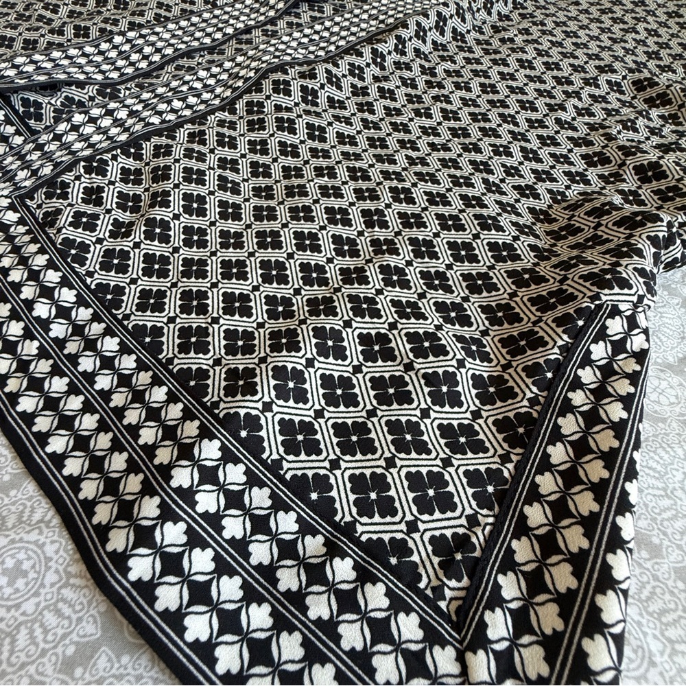 Max Studio Black & White Geometric Kimono Size L - Picture 7 of 8